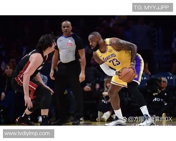 2018年湖人队与热火队激战回顾11月19日精彩瞬间与赛后分析